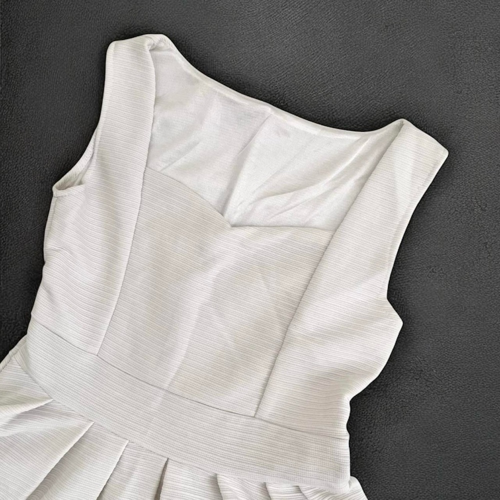 WOMEN’S VINTAGE RIBBED MINI DRESS. - Picture 5 of 6